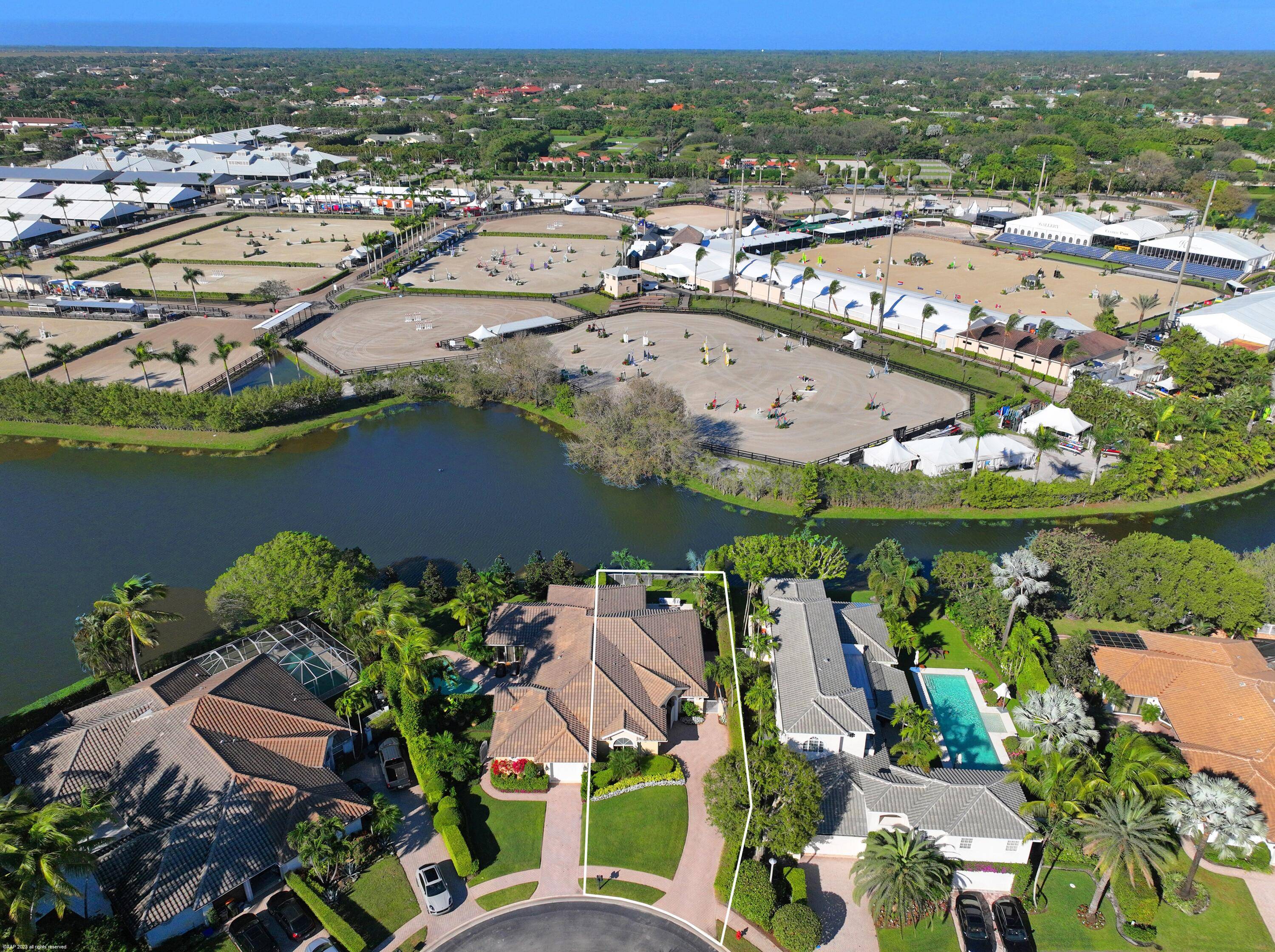 The perfect location for equestrians, adjacent to the WEF Showgrounds !