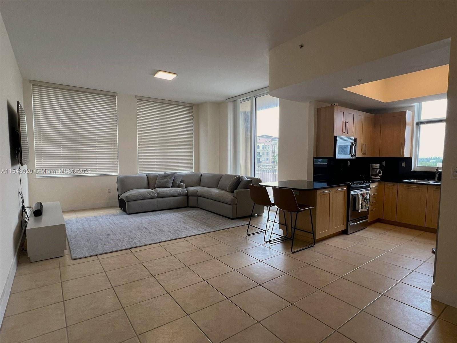 Beautiful 3 bedroom and 2 bath unit with new furniture in downtown Fort Lauderdale with river and city views !
