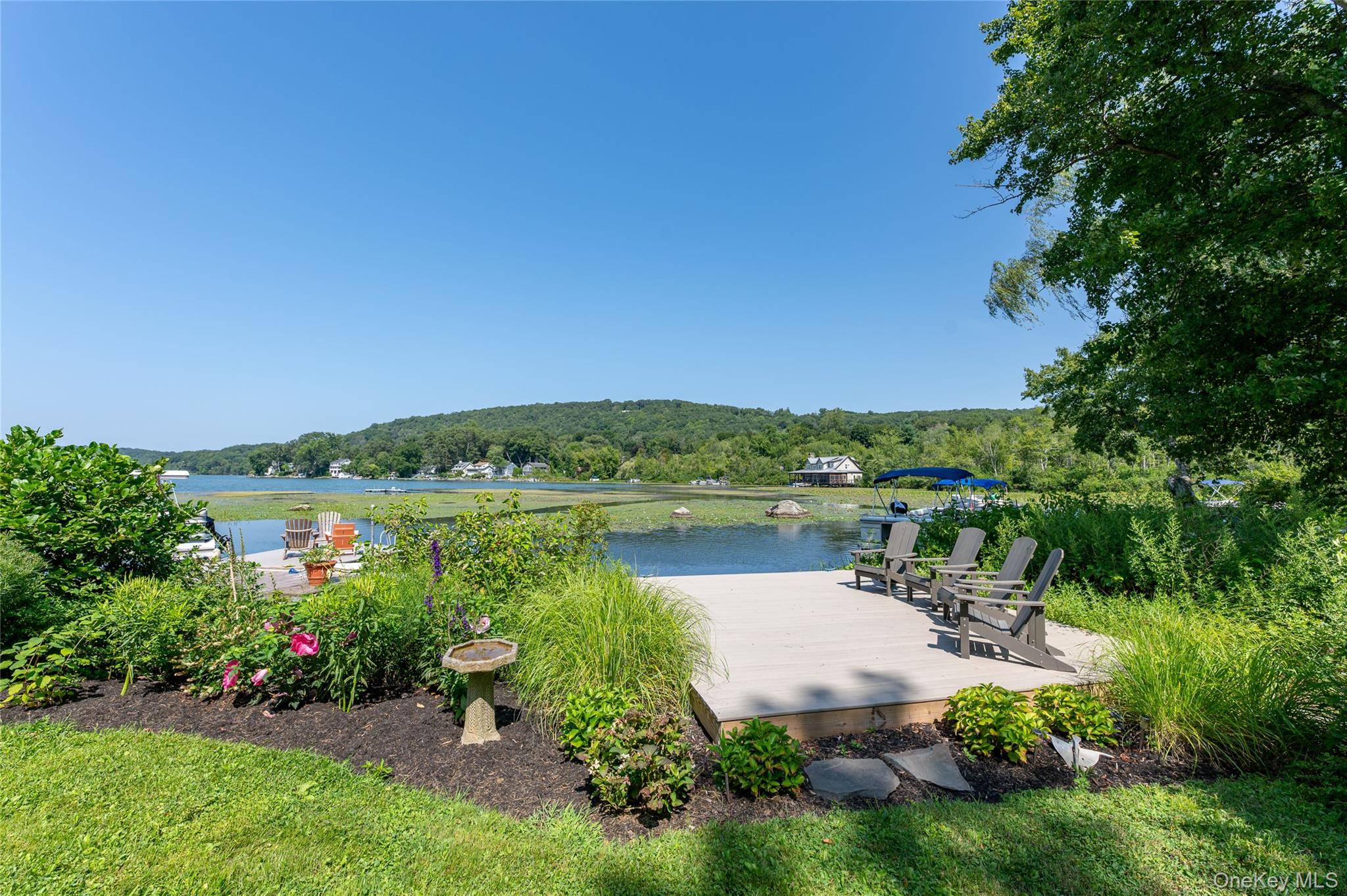 Lakeside Retreat where you can get away from it all !