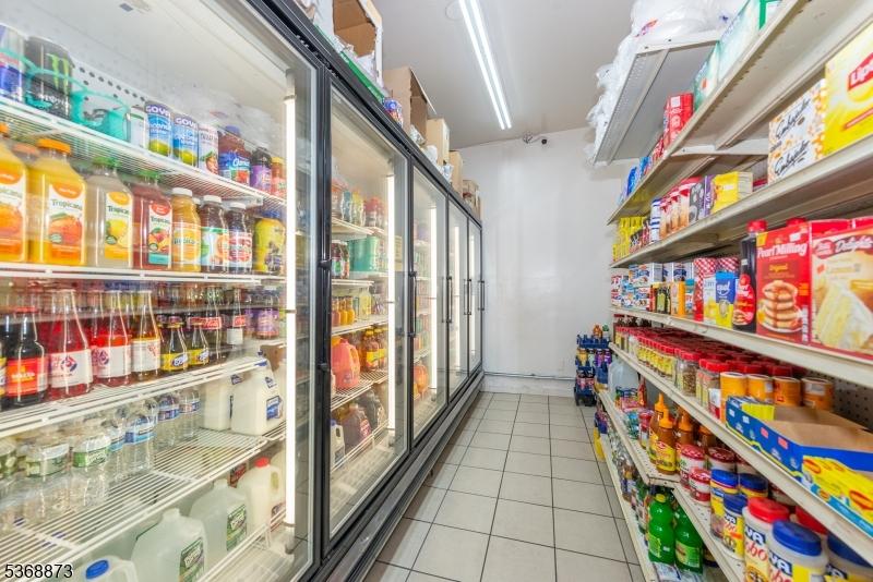 STORE