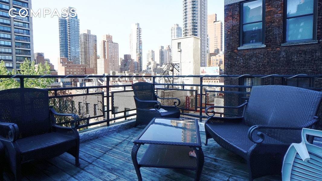 Check out this LARGE TRUE TWO BEDROOM apartment with ENORMOUS PRIVATE ROOFTOP in Sutton Place !