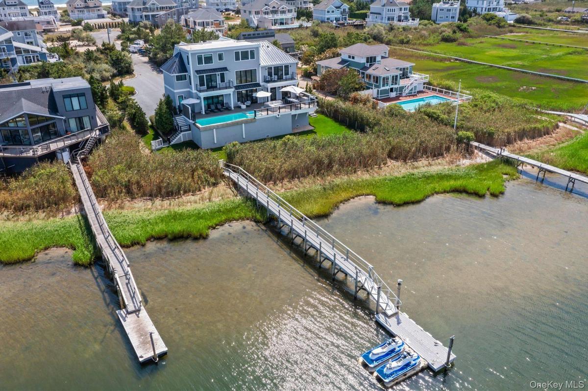 Catwalk with new floating dock