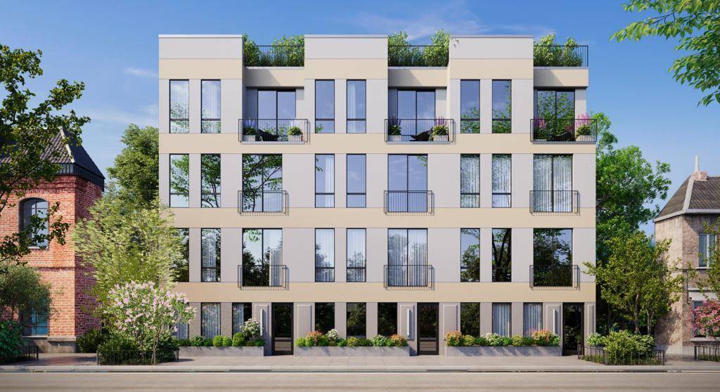 A brand new Bushwick condo suffused with natural light, this modern 1 bedroom, 1 bathroom home combines stunning finishes and quiet city living amidst charming brick townhouses, boutique residential buildings, ...