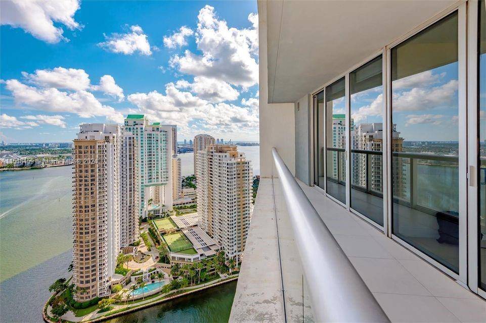 Immaculately 2 Bed 2 Bath Corner Condo at the luxurious ICON BRICKELL, Tower II featuring 1, 327 sq ft living area, large balcony, Floor to ceiling windows throughout open to ...
