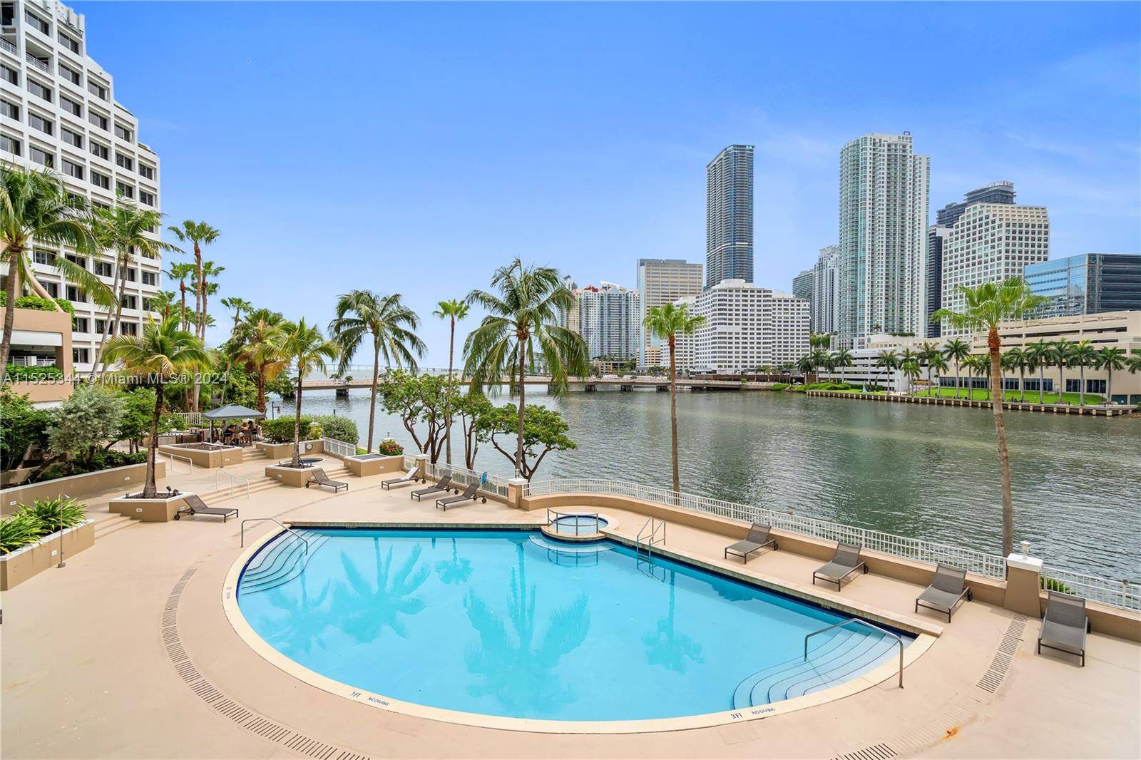 This is your chance to live in a secluded Luxury Island of Brickell Key where the views are mesmerizing.