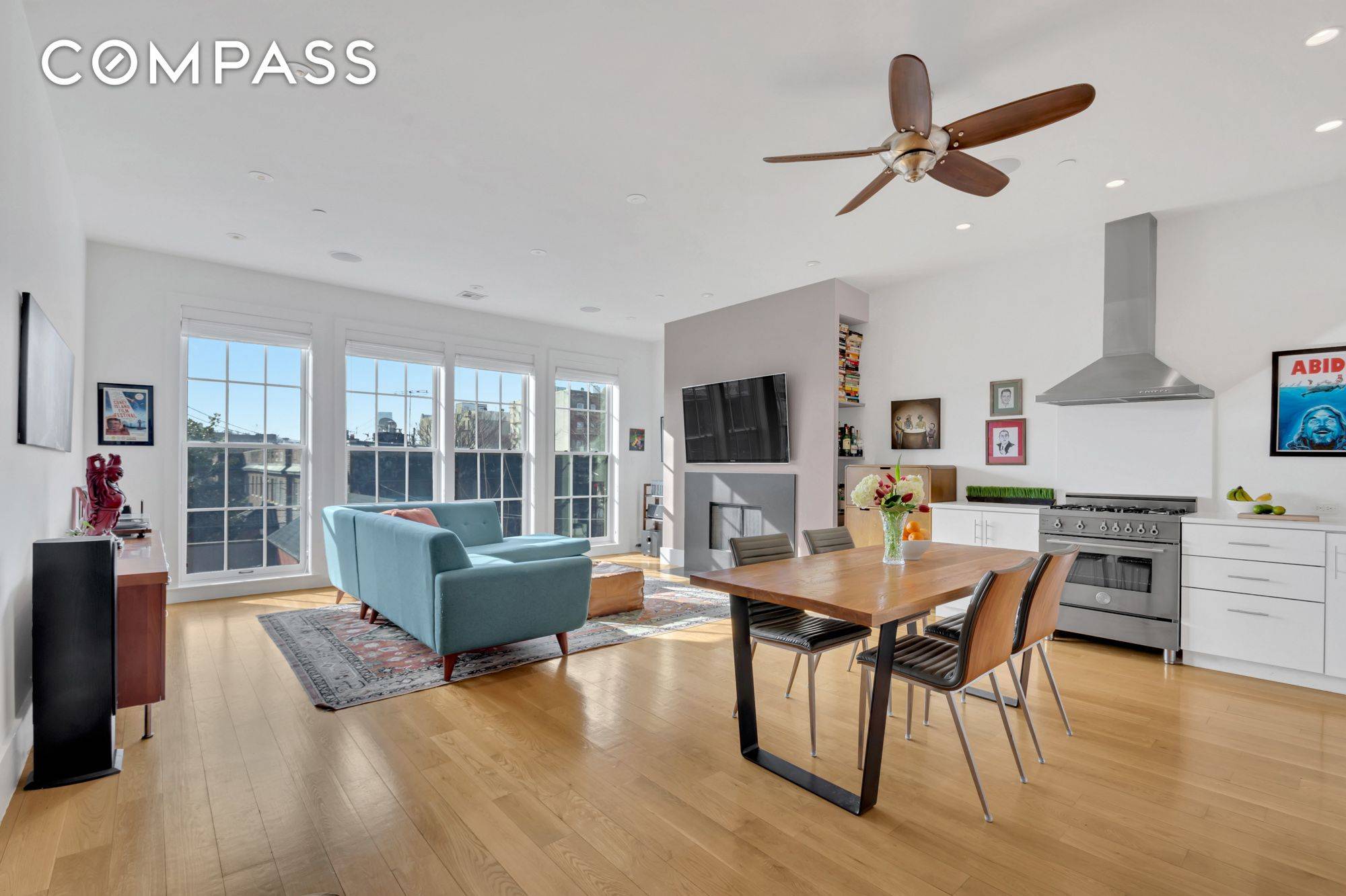 The Lofts at Bay Ridge is a contemporary and intimate 6 unit condominium comprised of three modern two story townhouses with just two units per building.