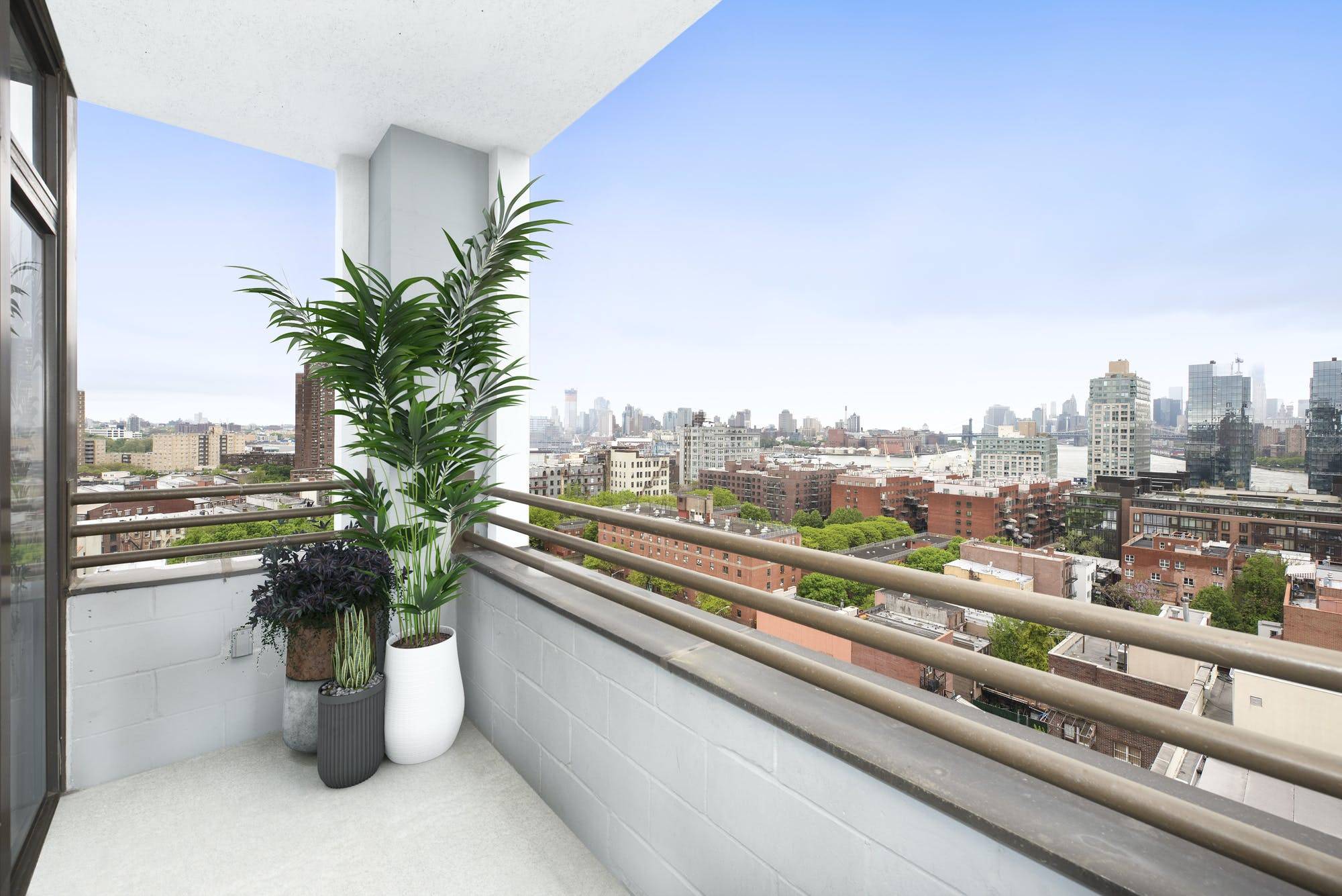 PRIVATE OUTDOOR SPACE and Incredible views of the NYC Skyline, East River, Brooklyn and Manhattan Bridge and Statue of Liberty !