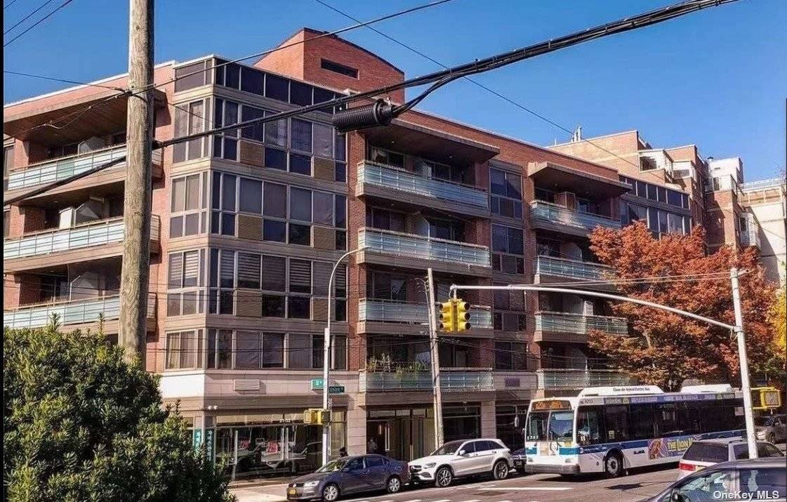 Luxury Condominium Building With Garage parking sale In Downtown Flushing.