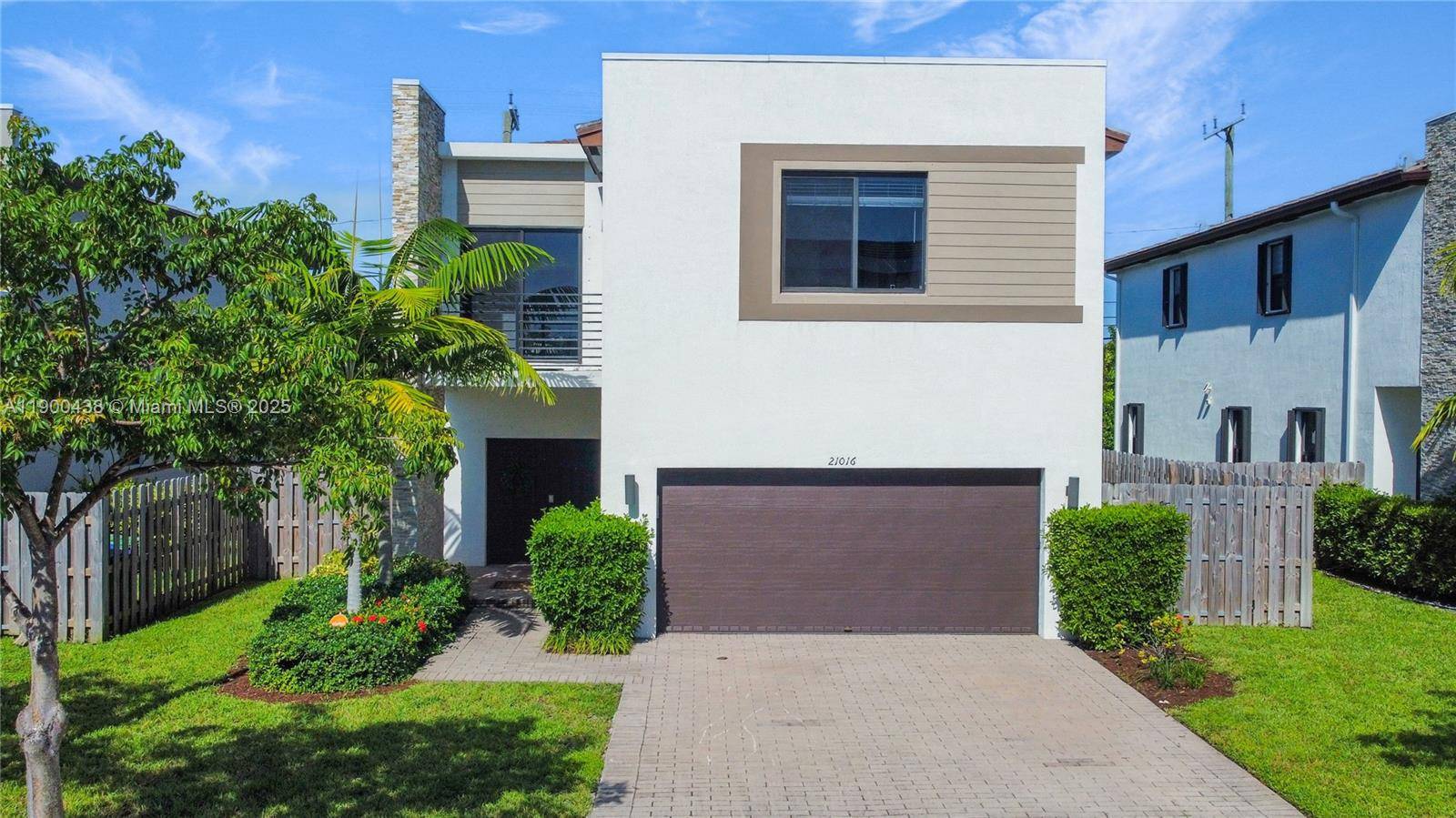 Welcome to this spacious and bright 4 bedroom, 3.