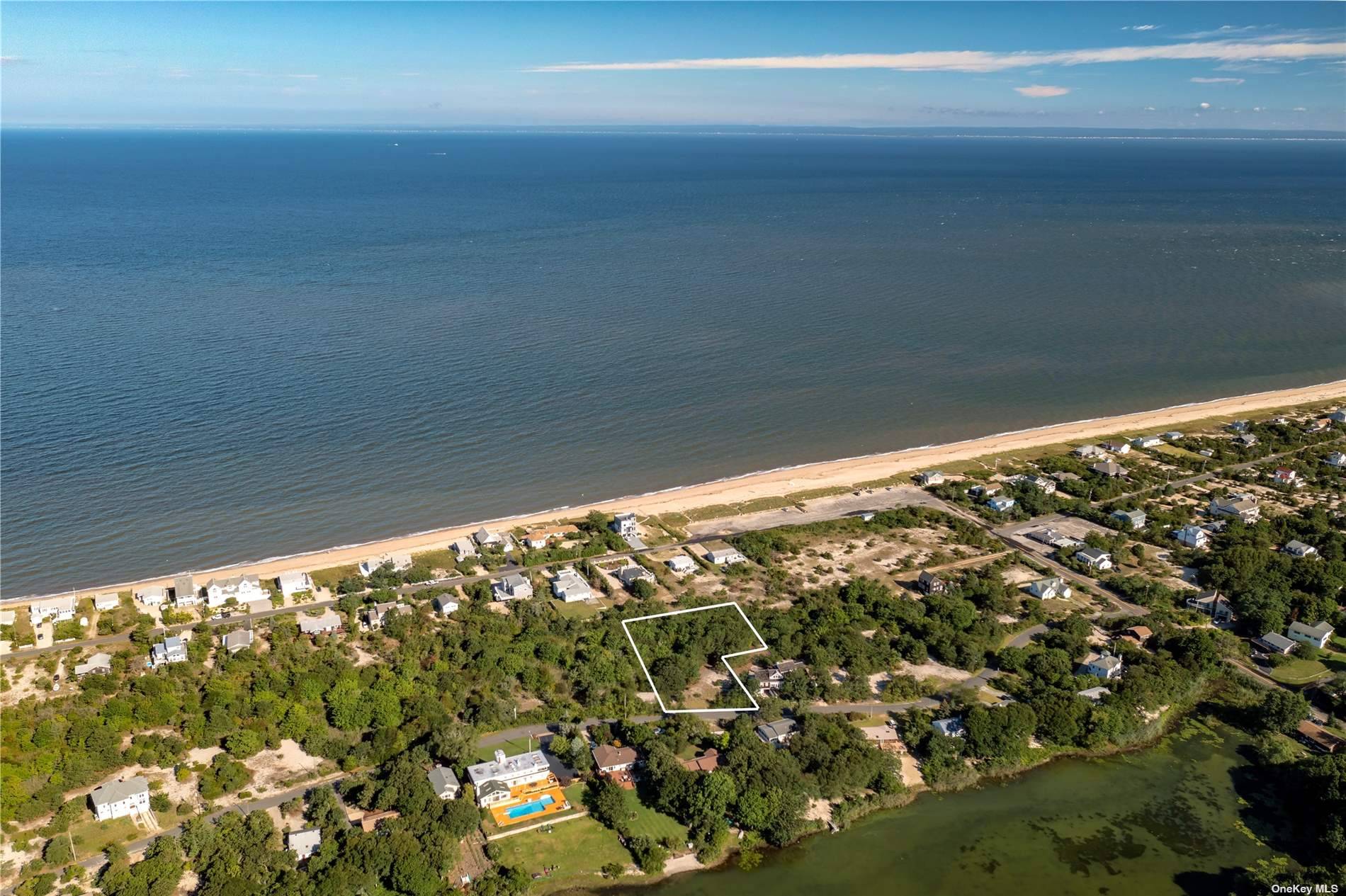 Take in all the North Fork has to offer while in a quiet beach community a block from Kenney's Road Beach, which spans 3 miles from Horton's lighthouse to Goldsmith ...
