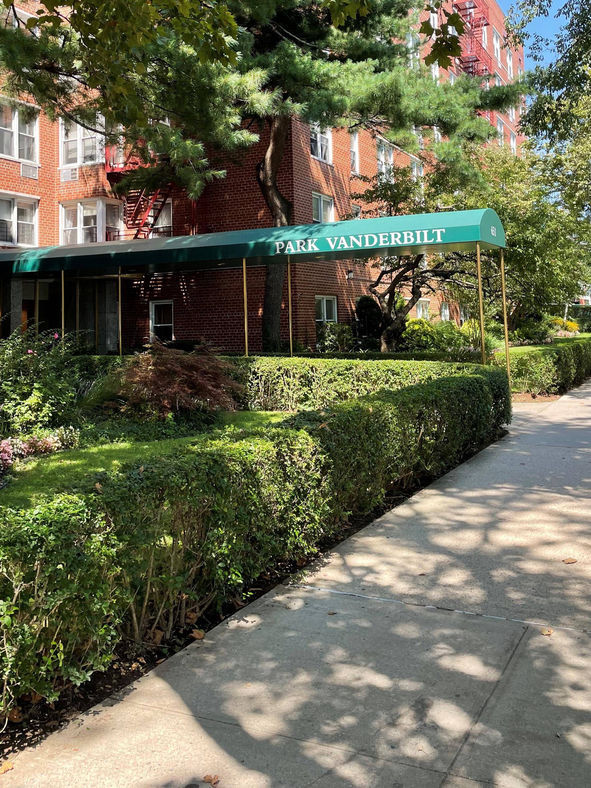 Welcome to a large beautiful 1 bedroom co op on the 2nd floor in the heart of Windsor Terrace less than a block from Prospect Park.
