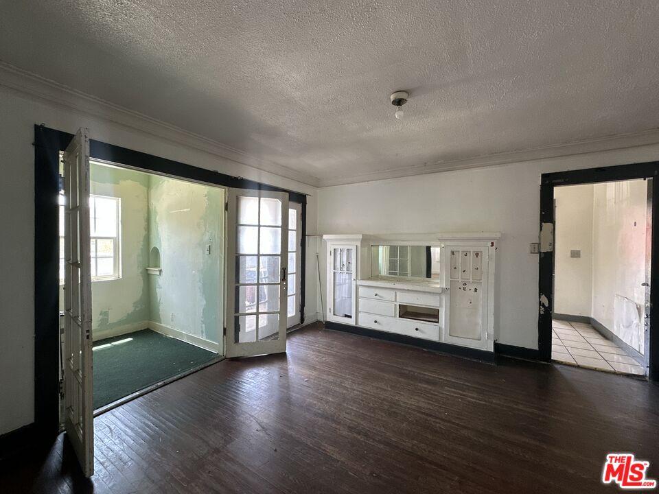 Upstairs - 2 Bedroom