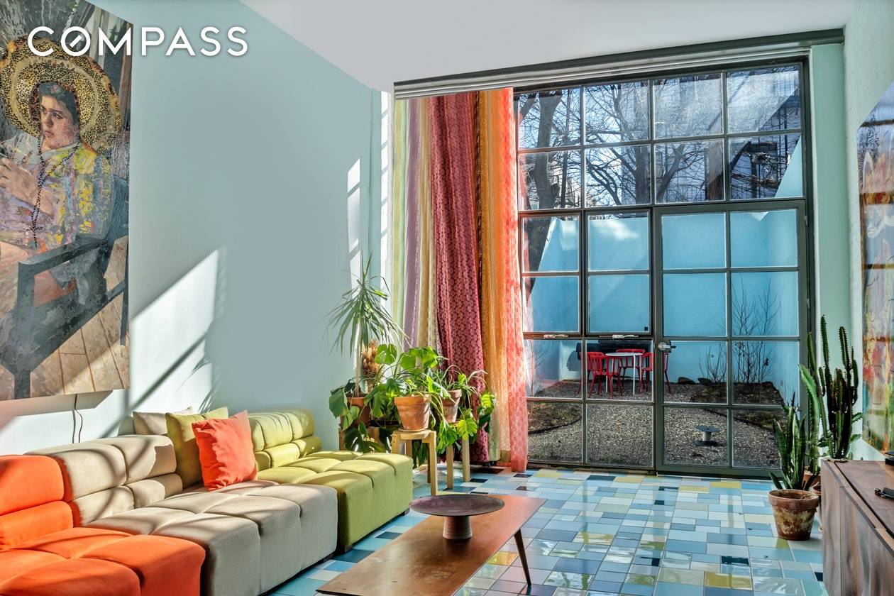 BEAUTY in BUSHWICK with PARKING This gorgeous and superbly designed carriage house, located in the heart of Bushwick, is so ready for you to move in.