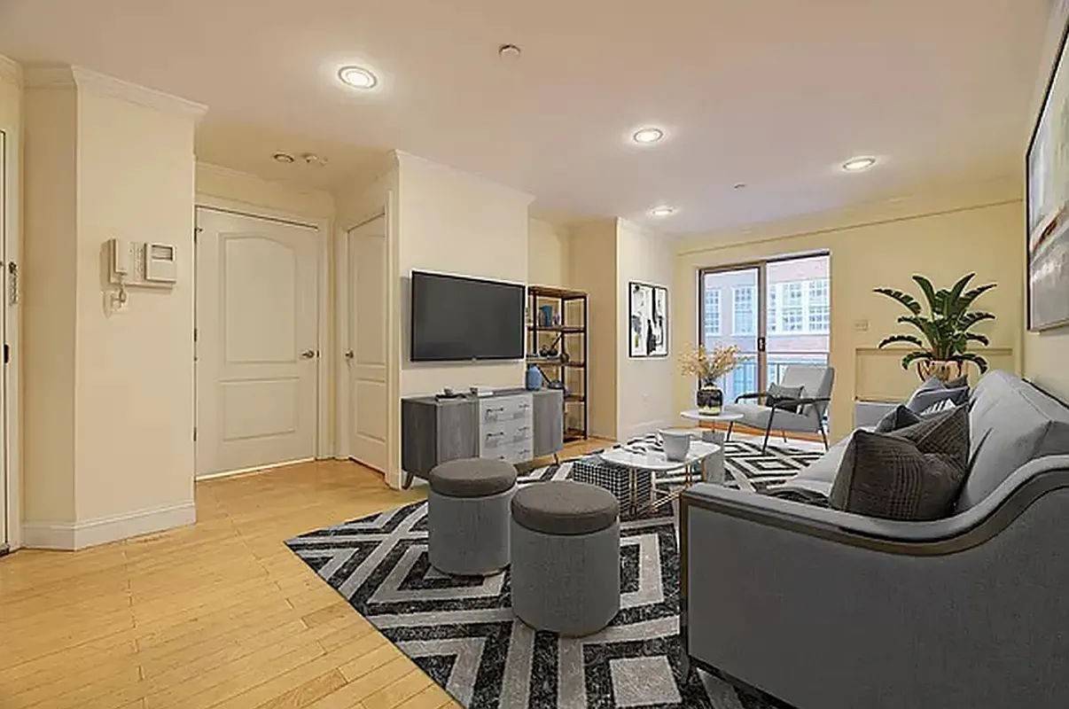 Welcome to this beautiful 2 bedroom flex, 1 bathroom stunning apartment in Little Italy.