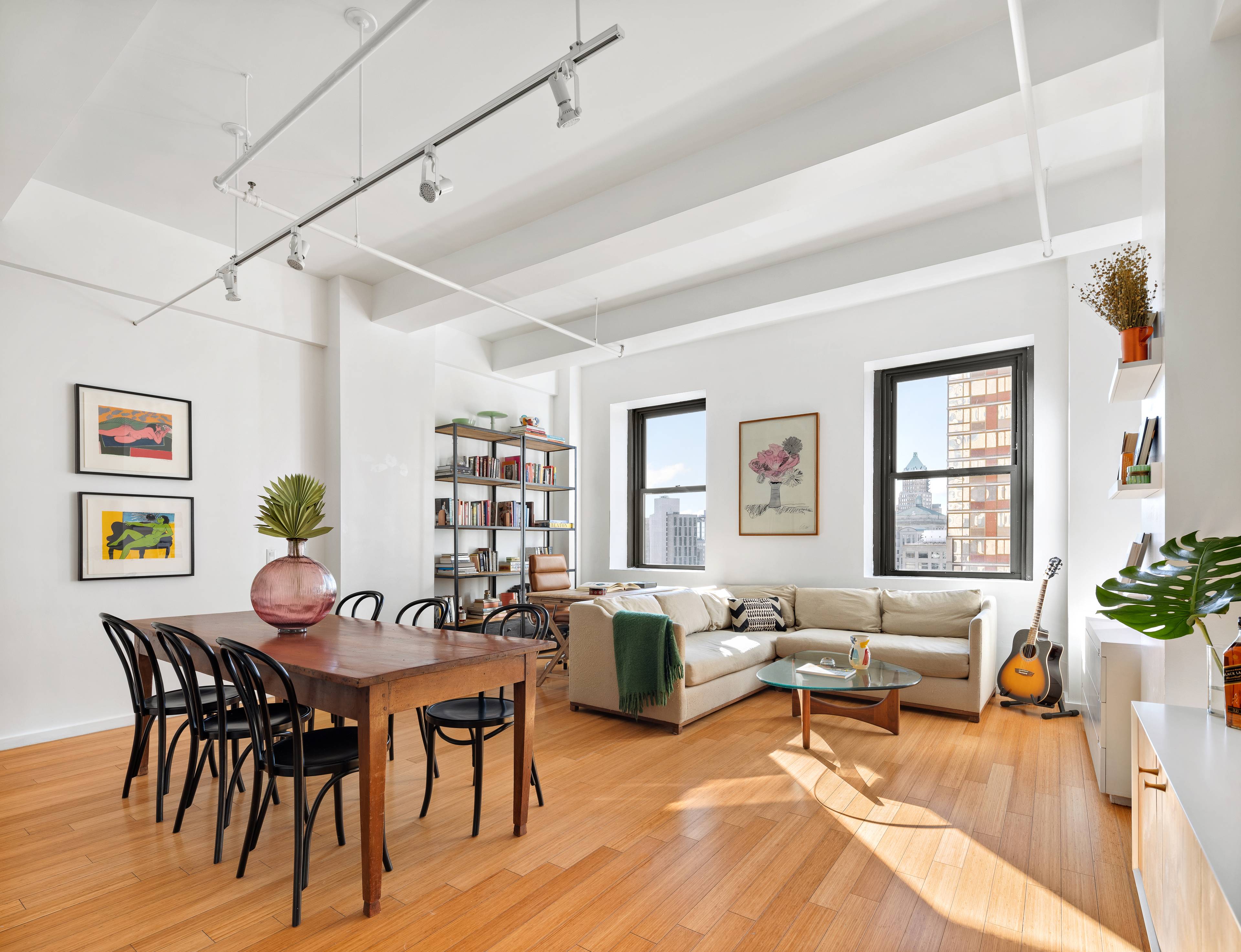 Arguably one of the best layouts in the building, this high 14th floor loft with open city and sky views draws you into a bright entertaining space.
