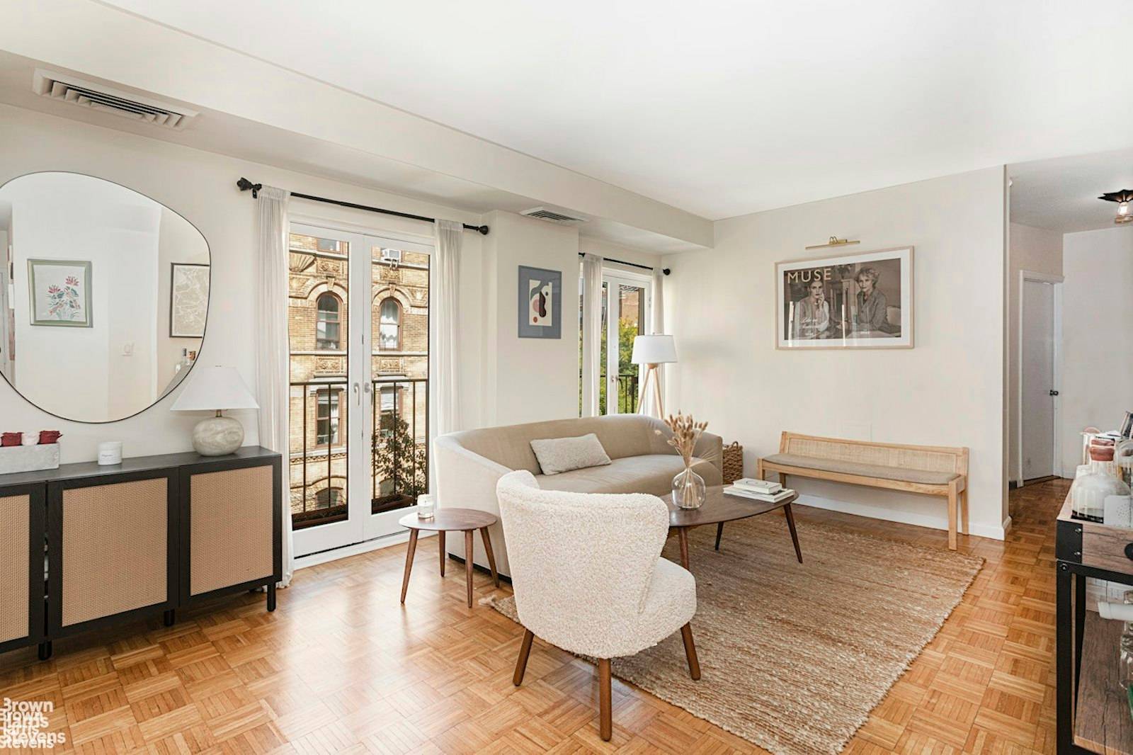 This true 2 bedroom, 2 bathroom apartment is located in the heart of the West Village and has everything you would want from a Village apartment two equal sized bedrooms, ...
