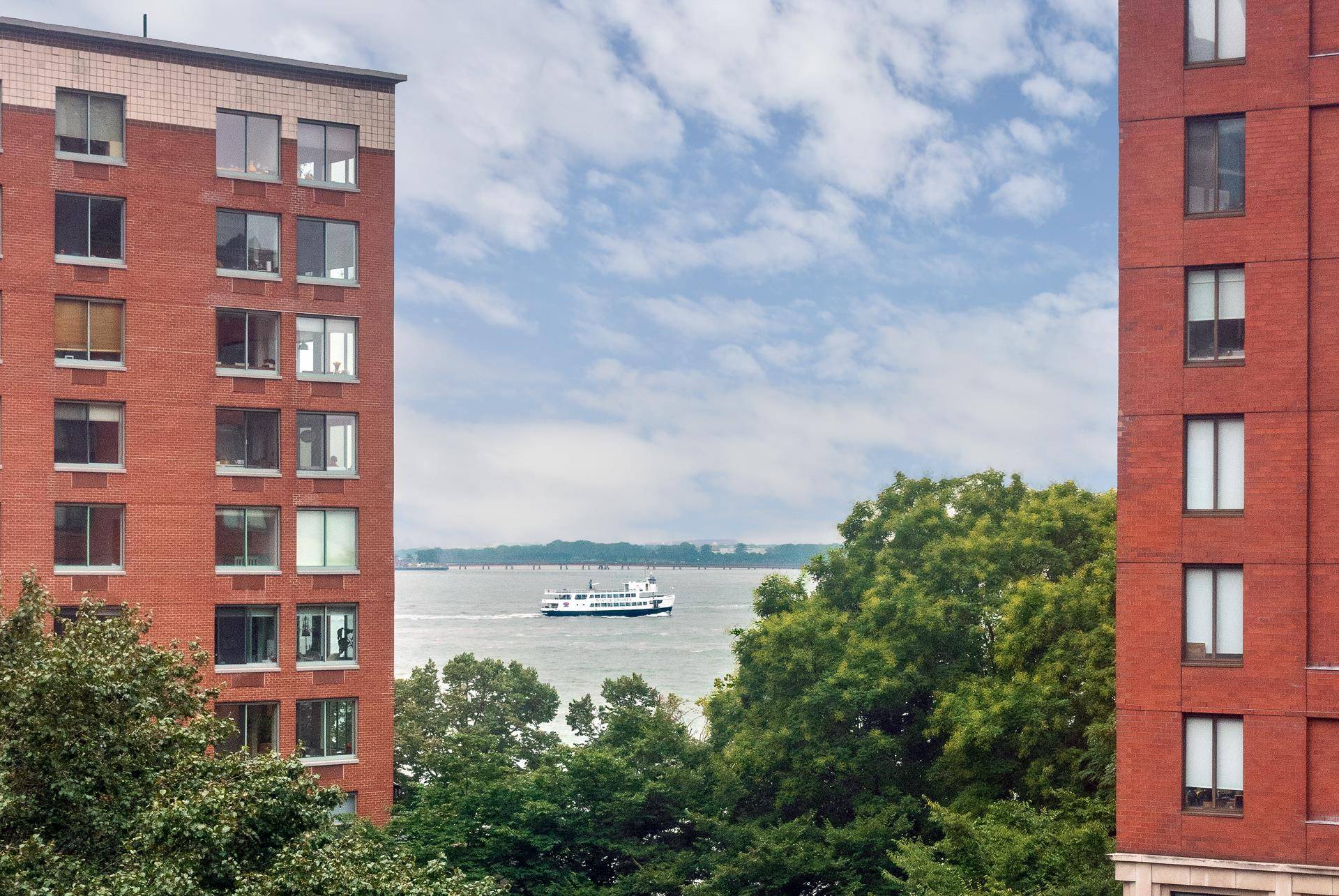 NO FEE ! Enjoy River views and the sunset from the windows of this renovated one bedroom apartment.