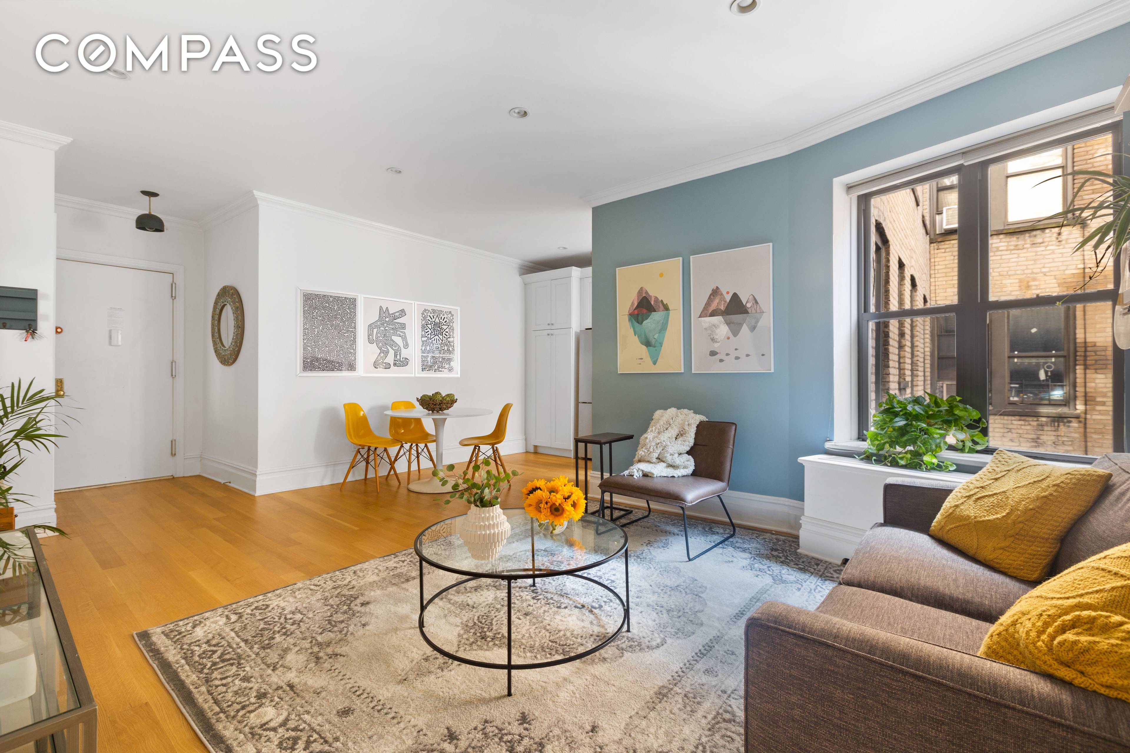 This beautiful move in ready two bed, one bath condo is the ultimate combination of prewar details and contemporary finishes located in the cultural corridor of Brooklyn.