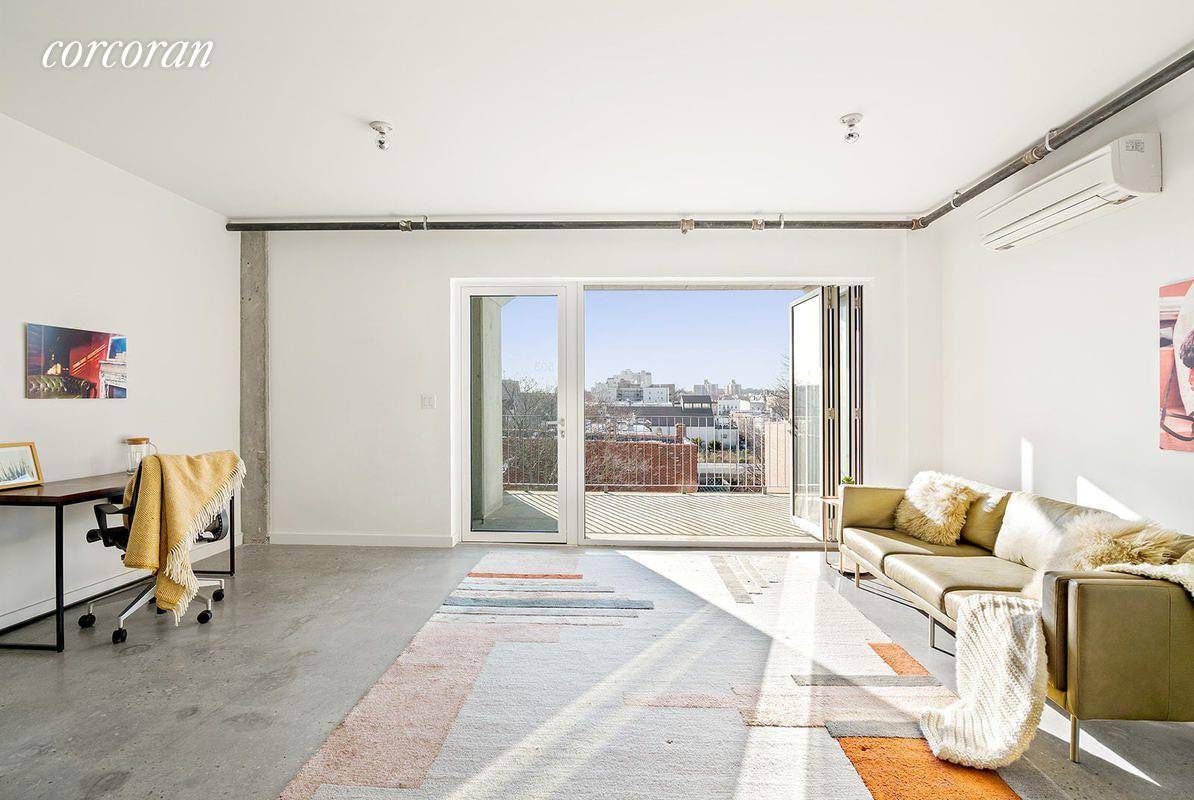 This stunning, luxury one bedroom apartment is located in Prospect Lefferts Garden, Brooklyn.