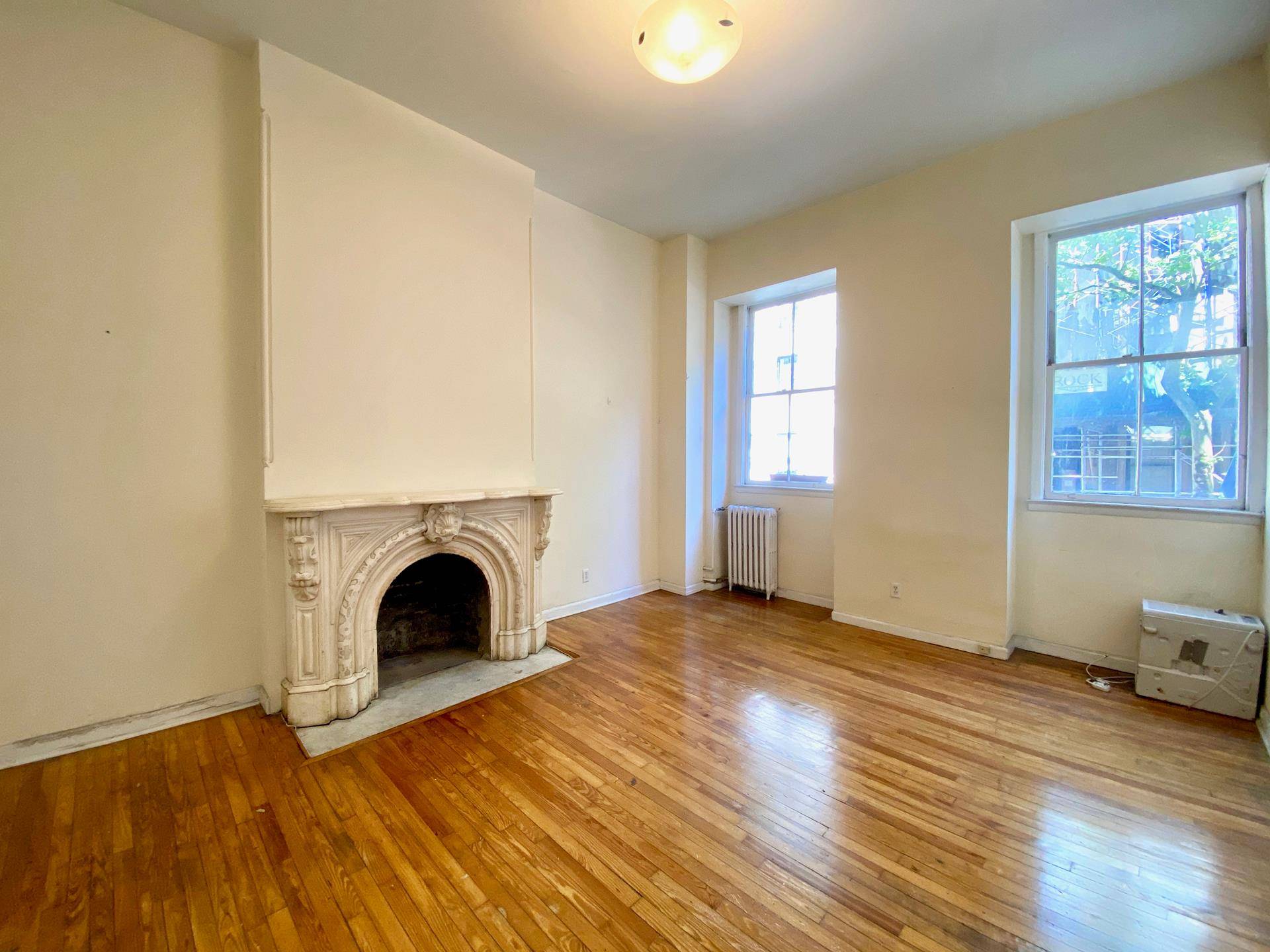 Located on one of the most sought after blocks in all of Brooklyn is the 173 Columbia Heights, and situated on the second floor of this charming walk up is ...