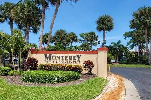 This beautifully fully renovated unit in the Monterey Yacht Country Club is ready for you !
