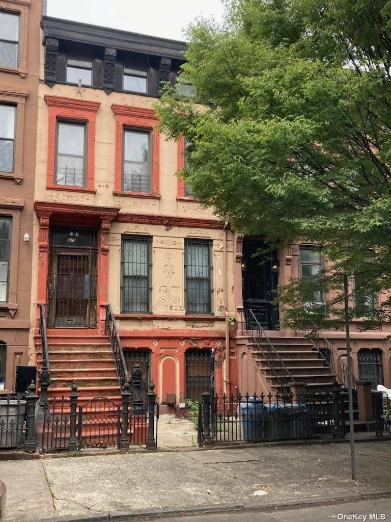 Great investment property in the Bed Stuy area.