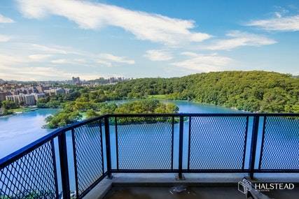 INCREDIBLE ! Jr 4 ONE Bedroom coop apartment with panoramic views of NYC Skyline, Palisades, Spuyten Duyvil Creek, Inwood Hill Park, GW Bridge and the Hudson River.