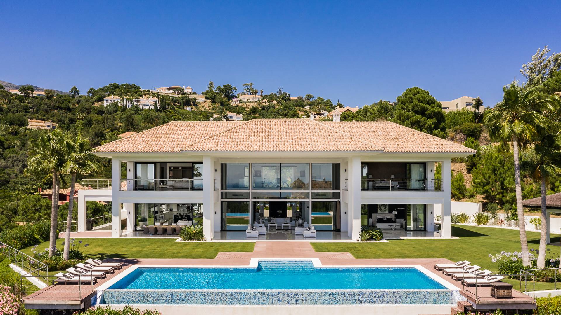 Brand-New Truly Breath-taking Modern High- End Villa in Zagaleta