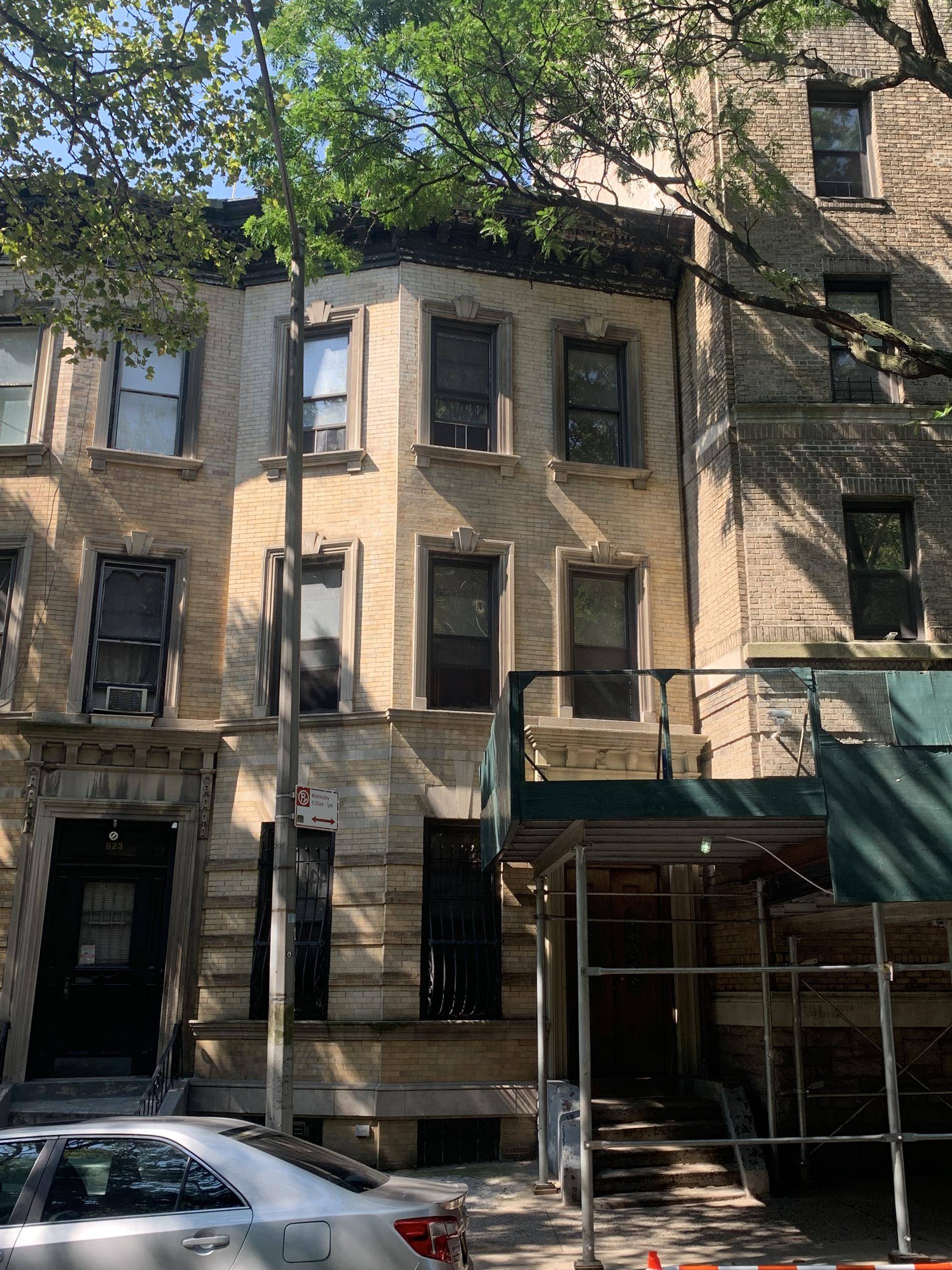 PRIME Washington Heights location, large townhouse with lot s of possibilities, Delivered vacant, legal three family home.