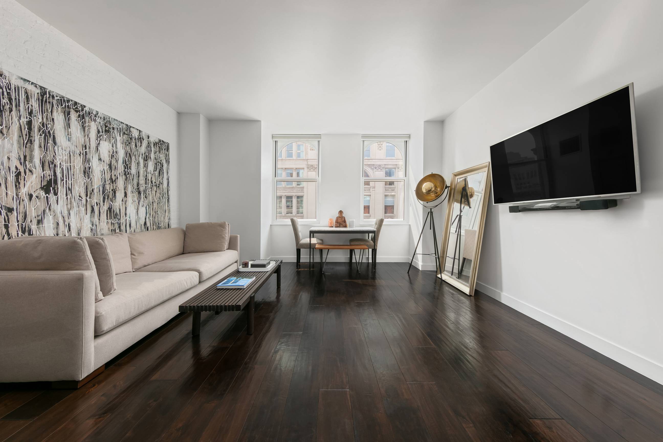 Located in Flatiron s historic pre war condominium, The Cammeyer, this West facing loft style, very large studio with substantial layout upgrades and incredible exposed brick authenticity.