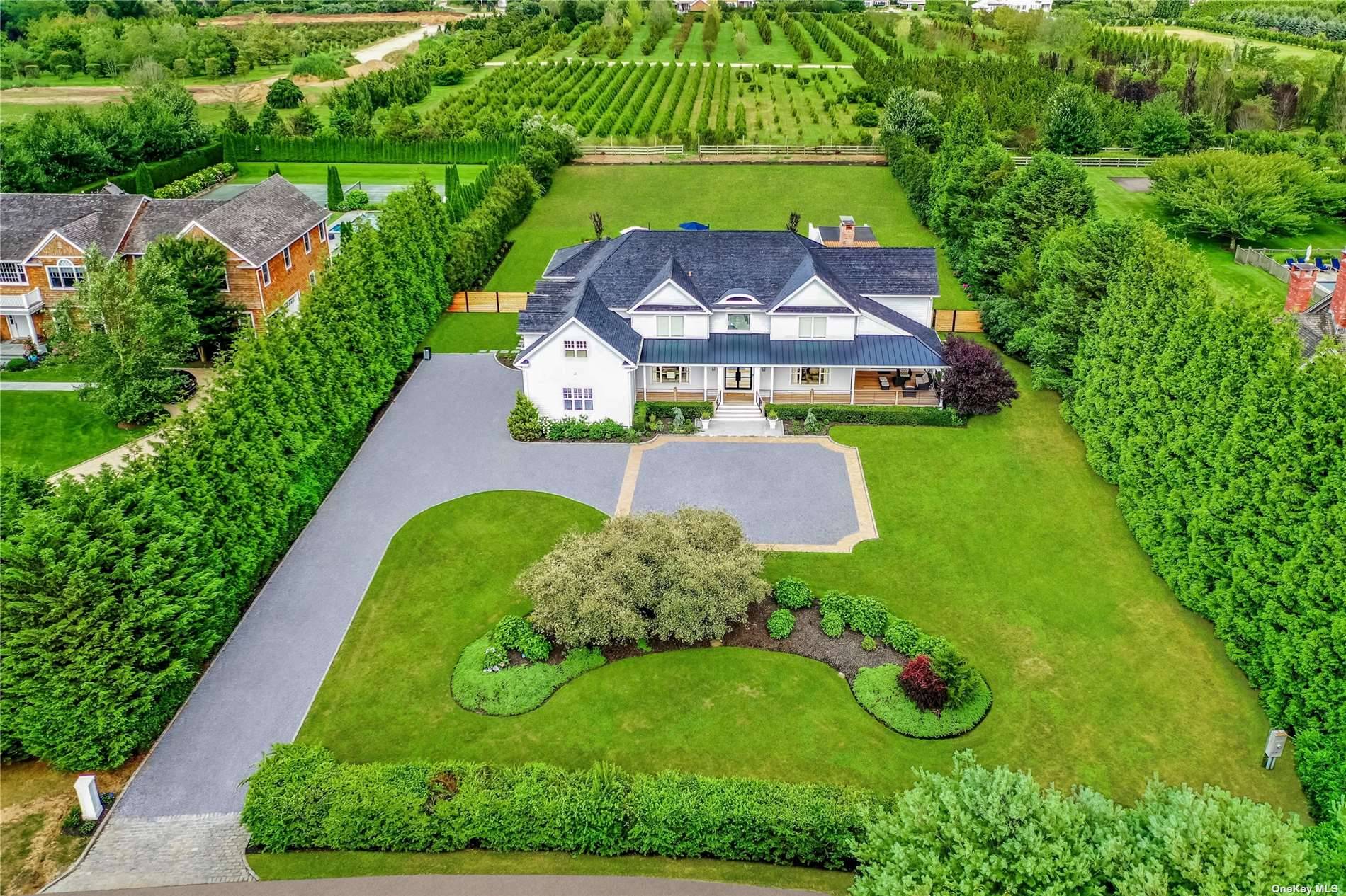 Water Mill offers estate living that blends the luxurious lifestyle of the Hamptons within a unique hamlet filled with historic charm and a quiet ambiance.