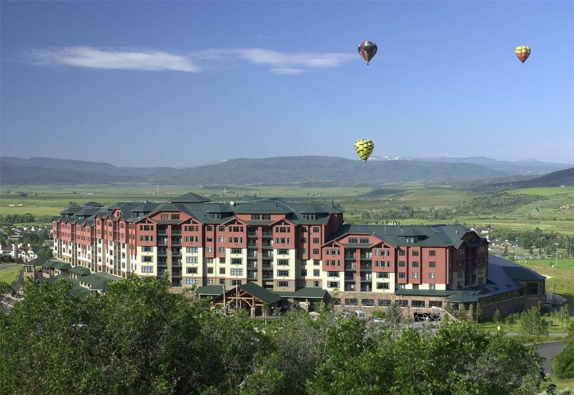 Beautiful 2 bedroom, 2 bathroom Nordic condo at the Steamboat Grand with views of the mountain.