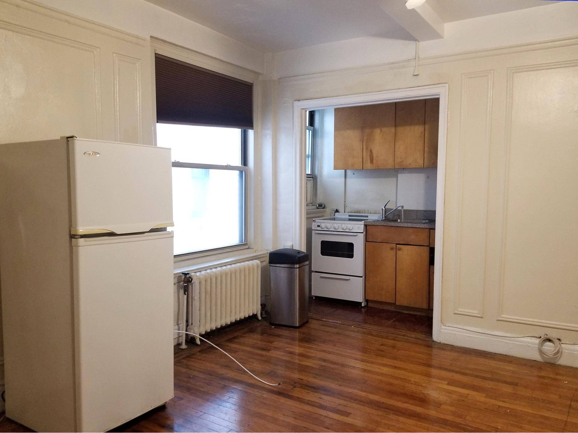 No brokers fee and no board approval on this spacious 2 bedroom 1 bath apartment with 4 closets.