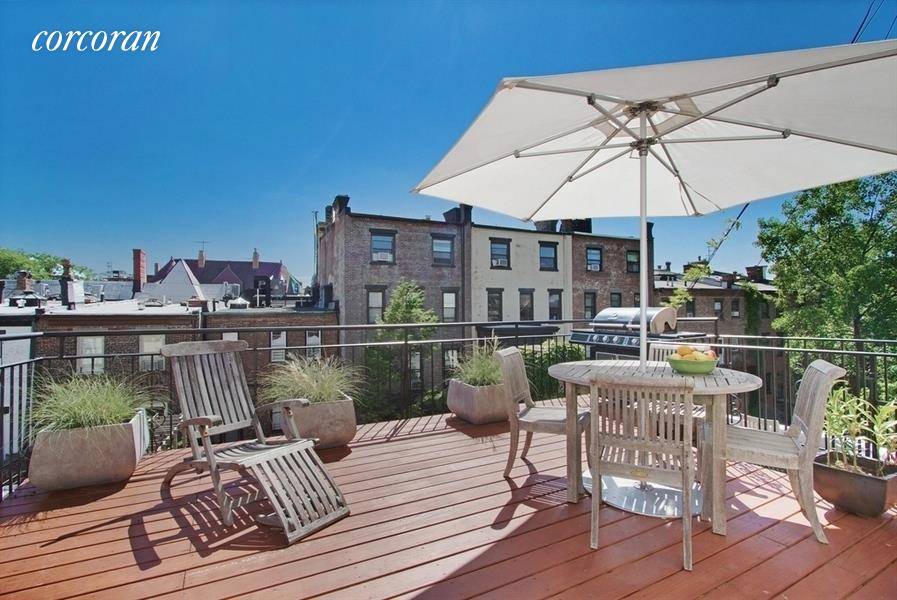 Located on one of Park Slope's crown jewel blocks, and right off Prospect Park, sits this perfectly appointed top floor 2 bed 2 bath gem.