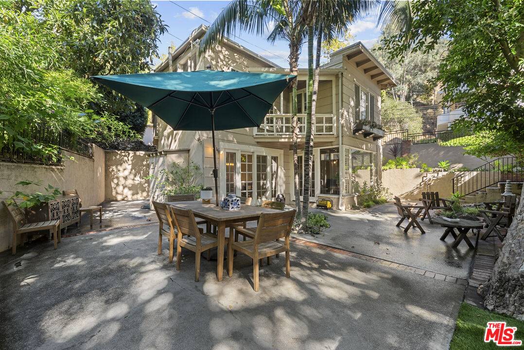 2377 N Beverly Glen Blvd 3BR Bel Air La