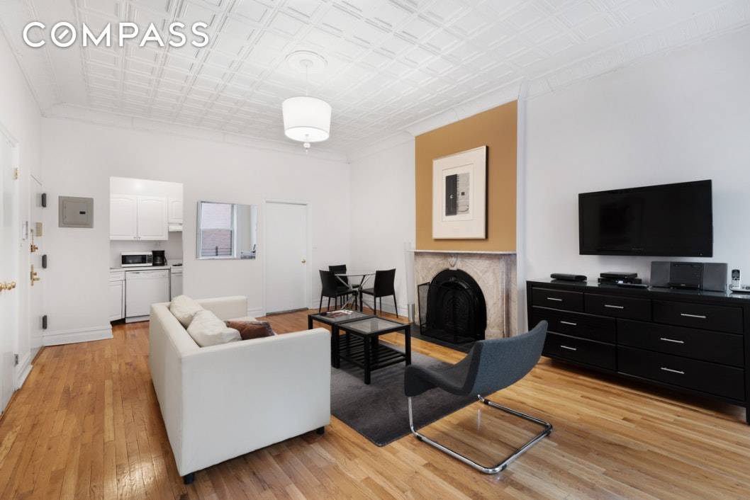 Just steps to Gramercy Park sits this beautiful apartment.
