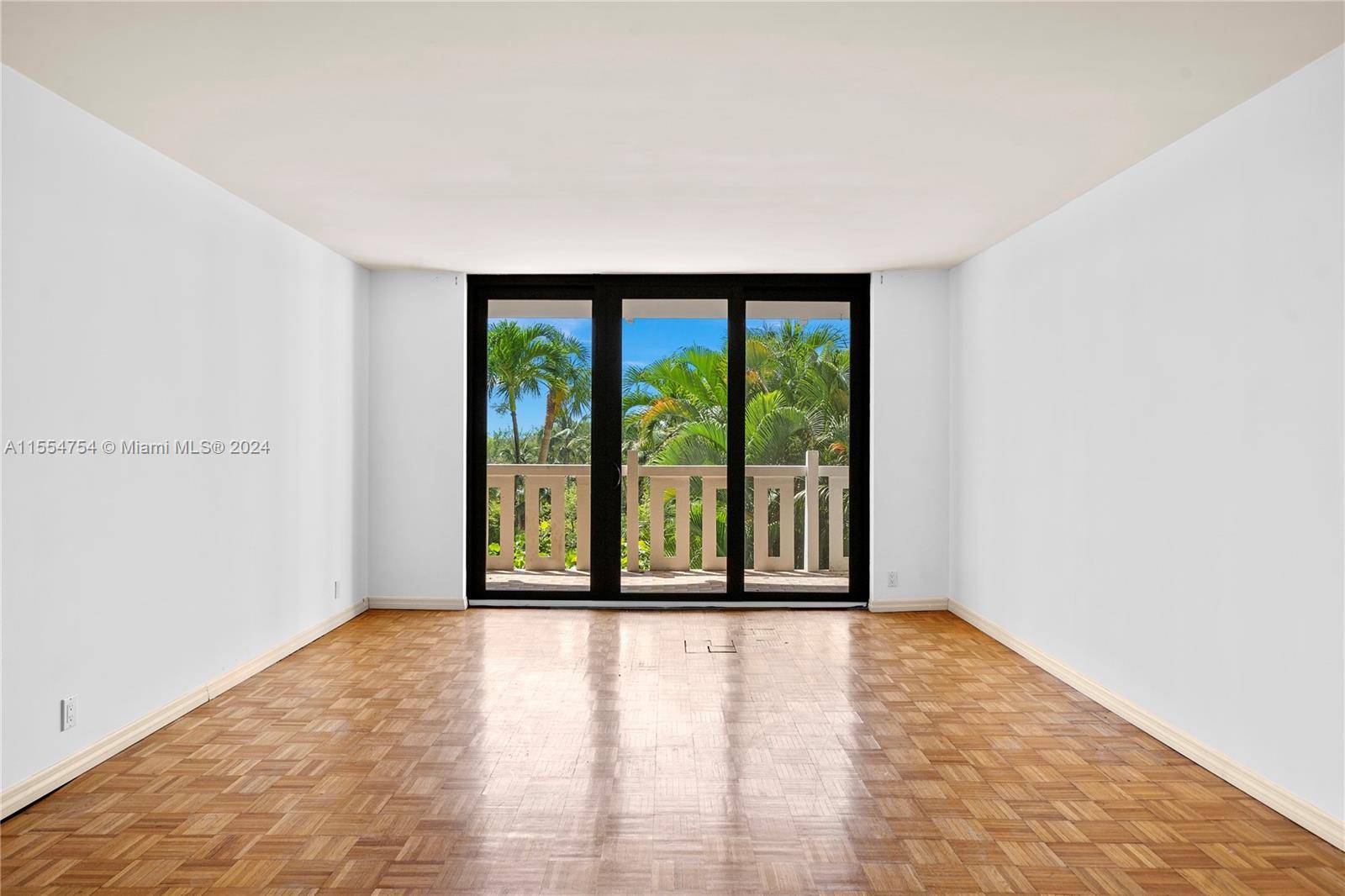 SPACIOUS 2 BED, 2 BATH UNIT AT THE TOWERS OF KEY BISCAYNE.