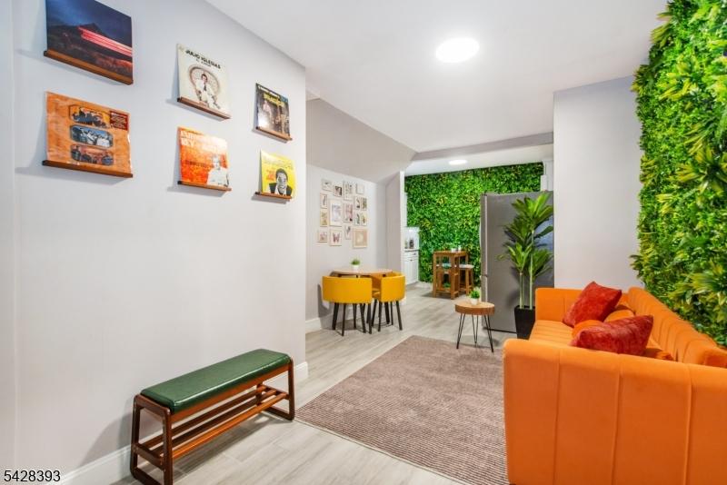 Unit 1L-Living Room