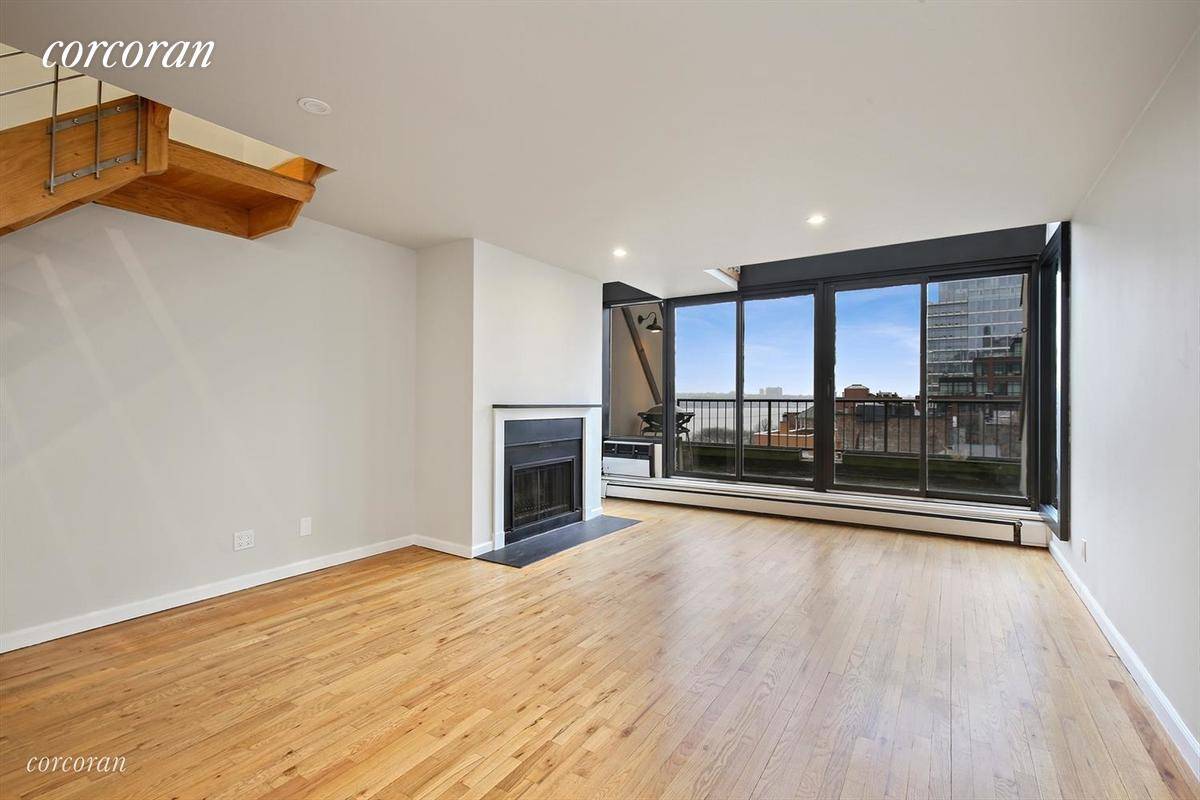 Welcome to this 2 bedroom penthouse atop a prime loft building at the edge of the Hudson River in the Far West Village offering the best of everything.