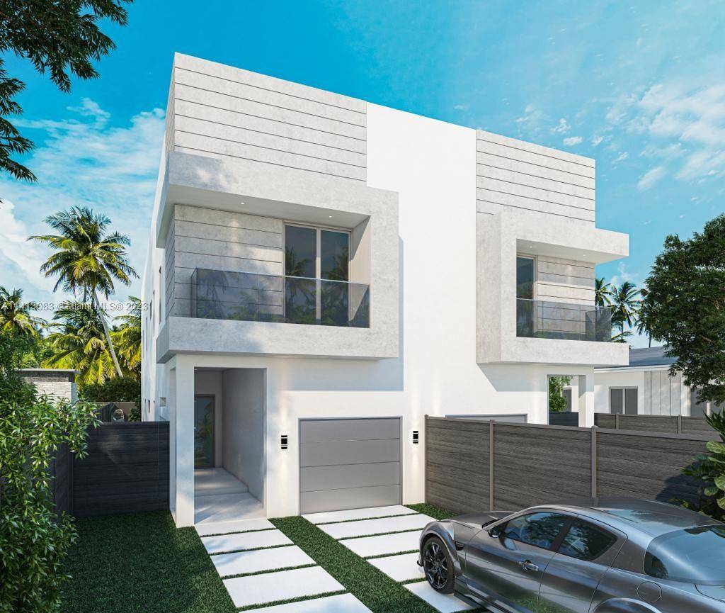 Welcome to these luxurious townhomes in the sought after Coconut Grove.