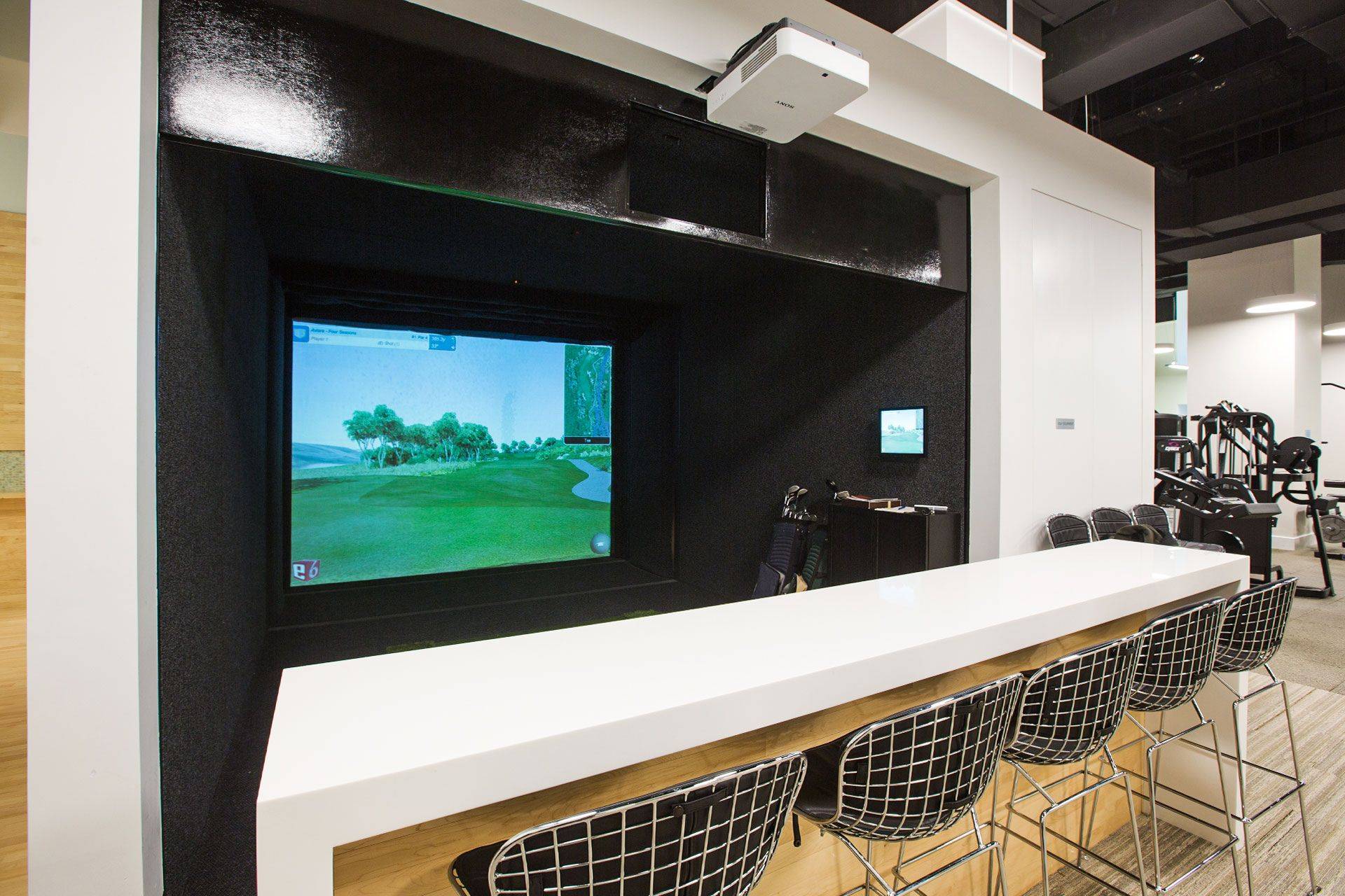 This corner 1BR 1BA unit has spectacular East River and southern views that overlook The Chrysler Building.