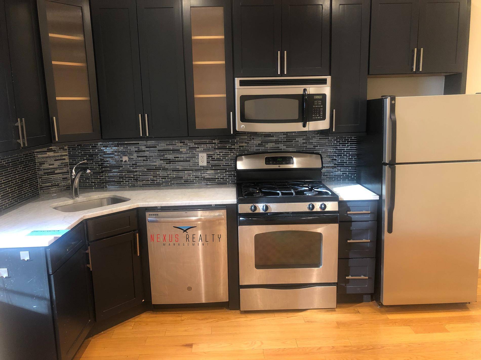 Bright 2 Bedroom apartment in Astoria 2500 NO BROKERS FEE2 Queen size bedrooms on the 2nd floor in a walk up building Open kitchen with dishwasher, microwave, and great cabinet ...
