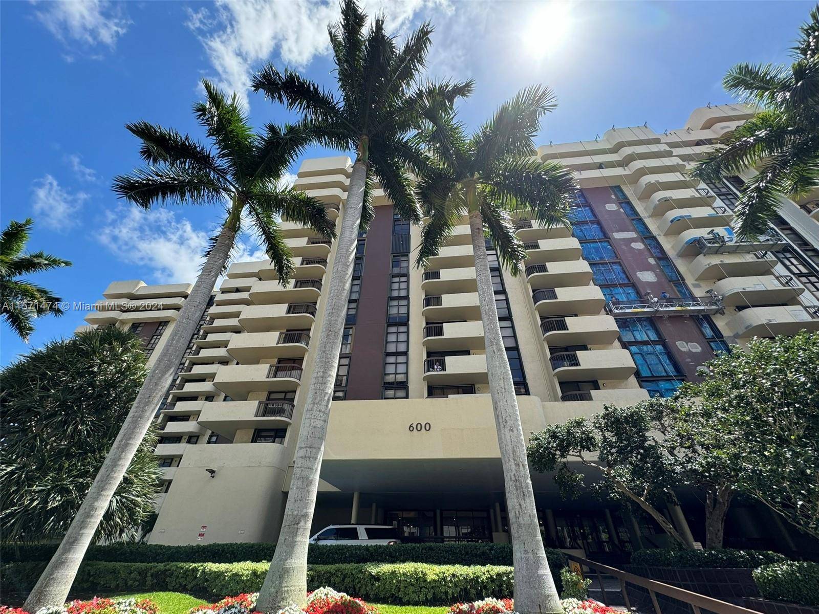 Discover the epitome of Coral Gables living in this 2 bedroom, 2 bathroom condo.