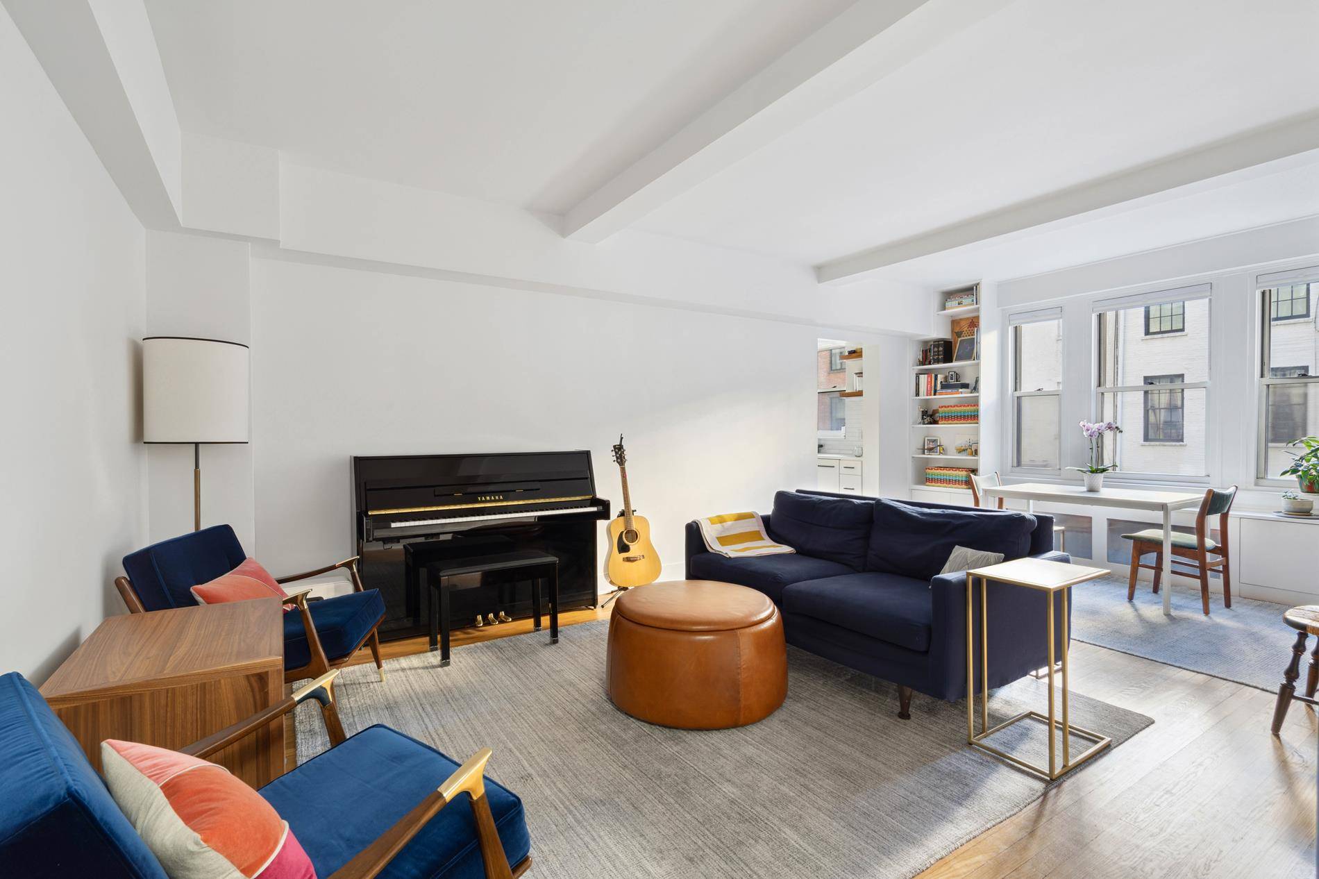Welcome to your new home in the heart of the Upper East Side !