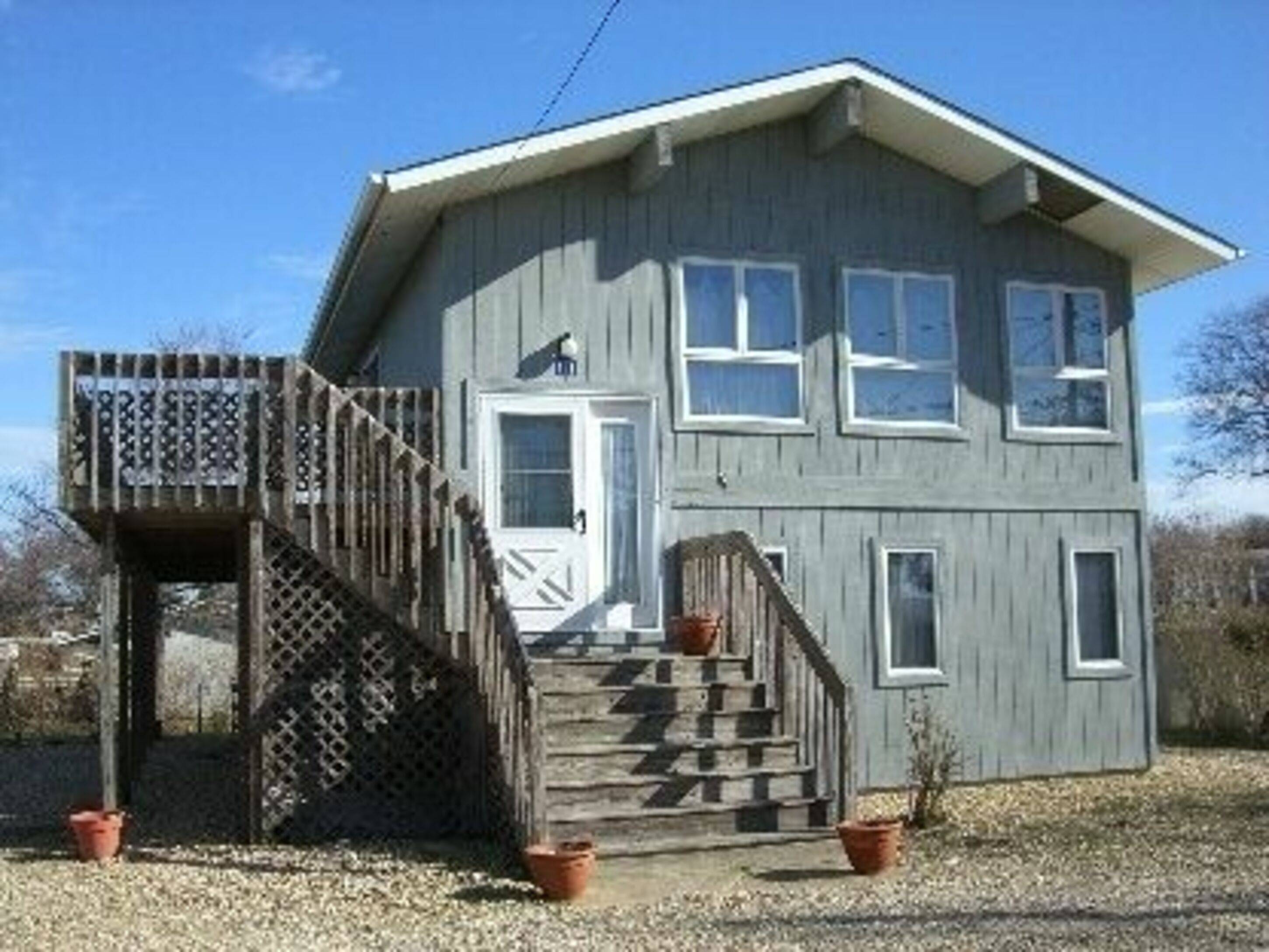Montauk Home With Close Proximity to the Bay!
