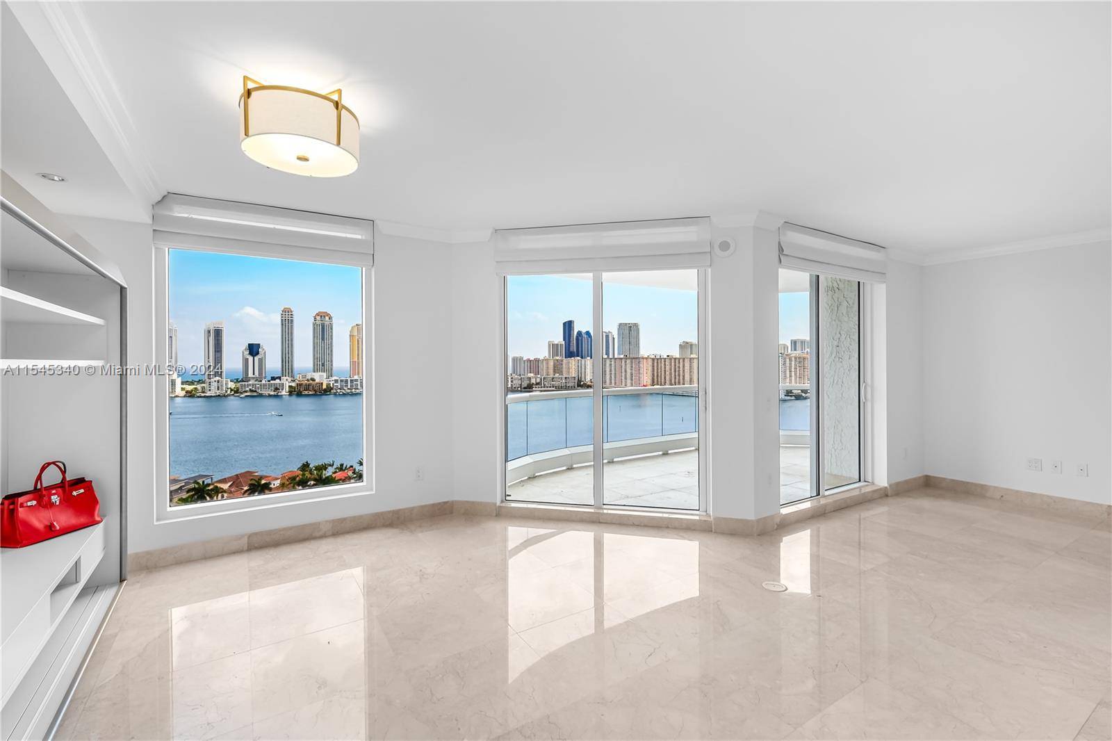 Welcome to your new luxury lifestyle at Bellamare in Aventura, FL !