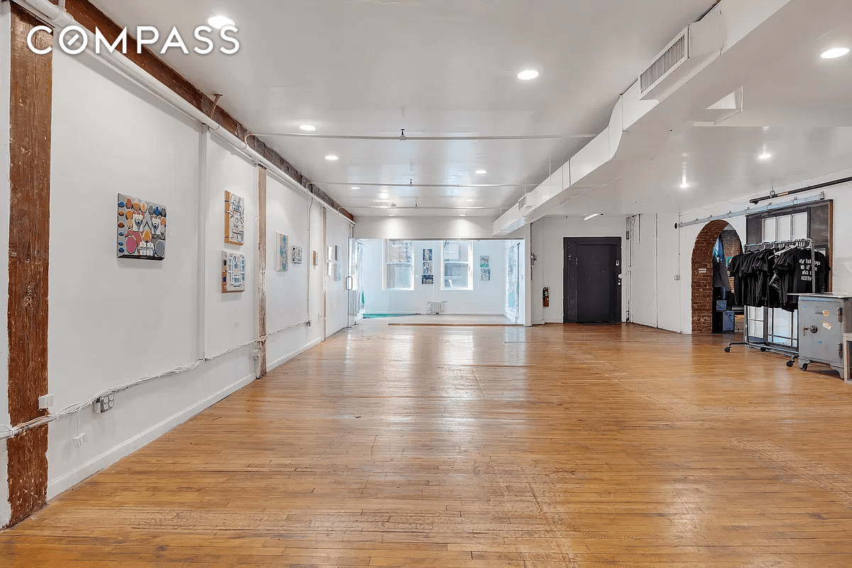 This full floor commercial loft is available immediately for 17, 500 month.