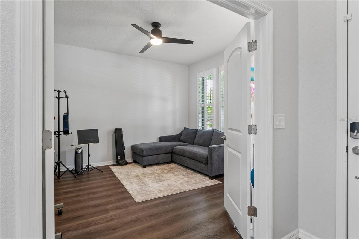 Office/Flex Room