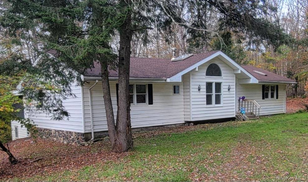 FULLY RENOVATED 4 bedroom, 2 full bathroom Ranch on 1.