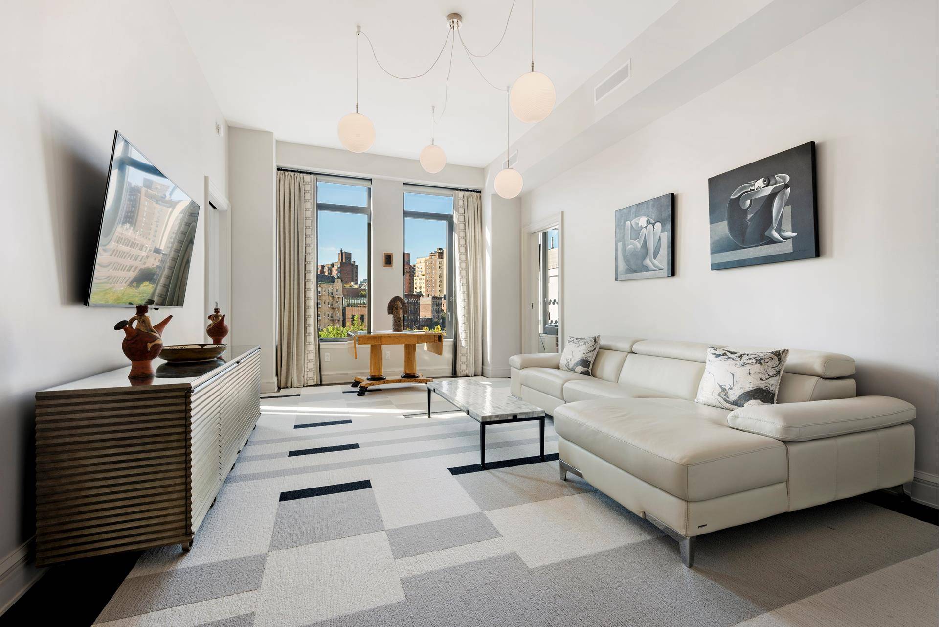 Located in the coveted Greenwich Lane Condominium, this large 2 Bed 2.